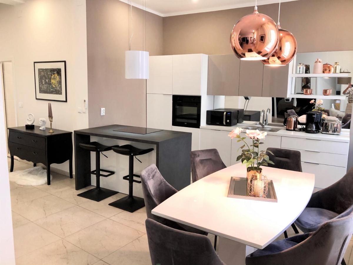 Hedone Luxury Apartment With Free Parking Пула Экстерьер фото