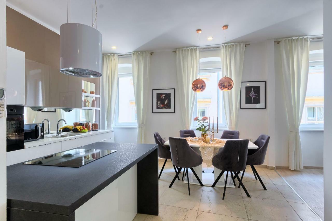 Hedone Luxury Apartment With Free Parking Пула Экстерьер фото