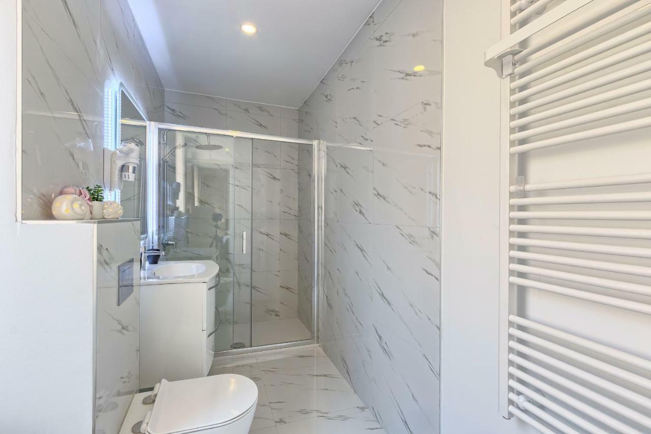 Hedone Luxury Apartment With Free Parking Пула Экстерьер фото